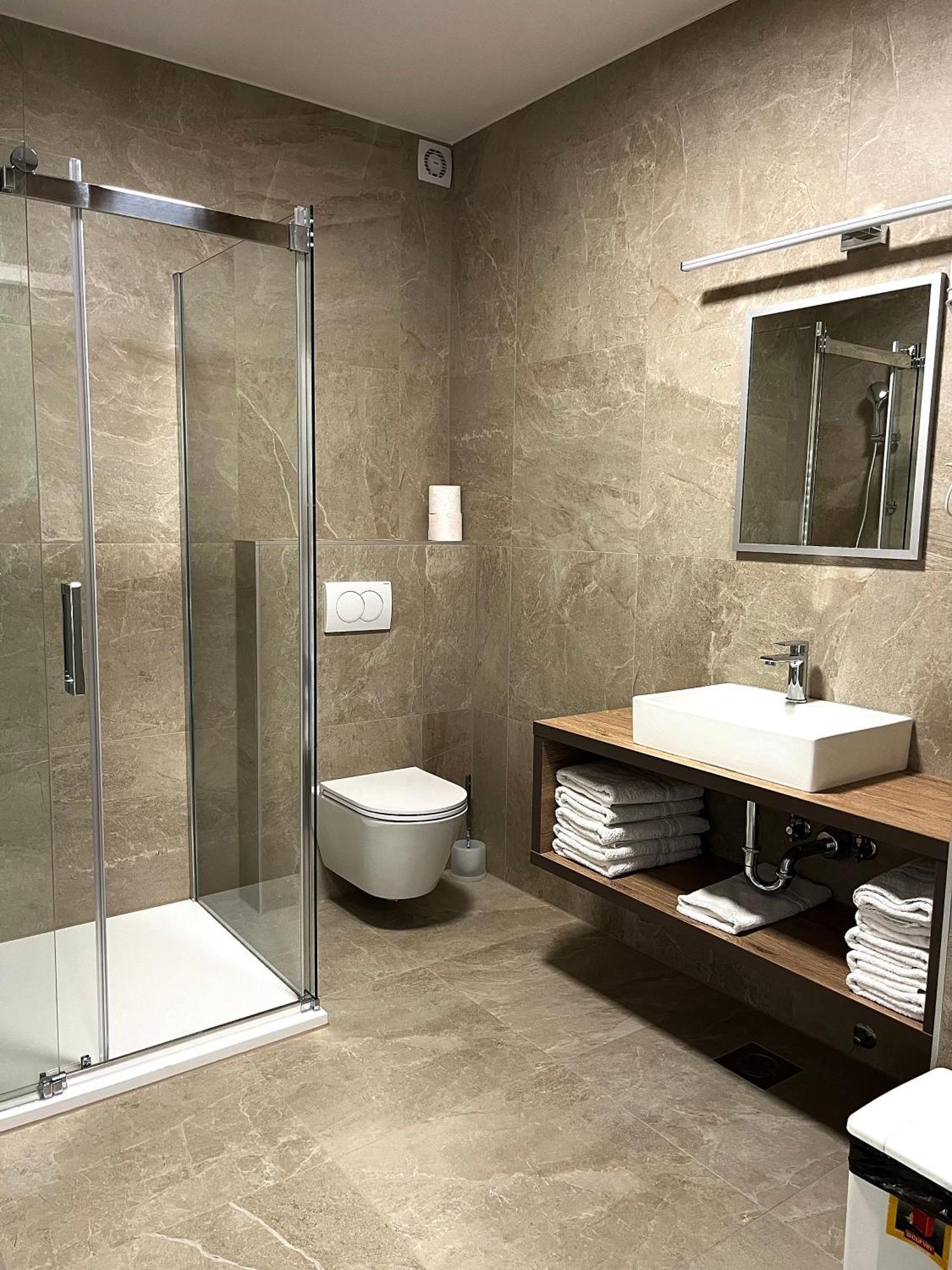 Hotel Roskar Птуй Экстерьер фото