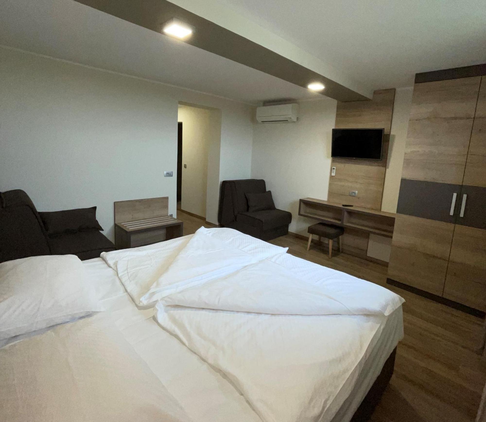 Hotel Roskar Птуй Экстерьер фото