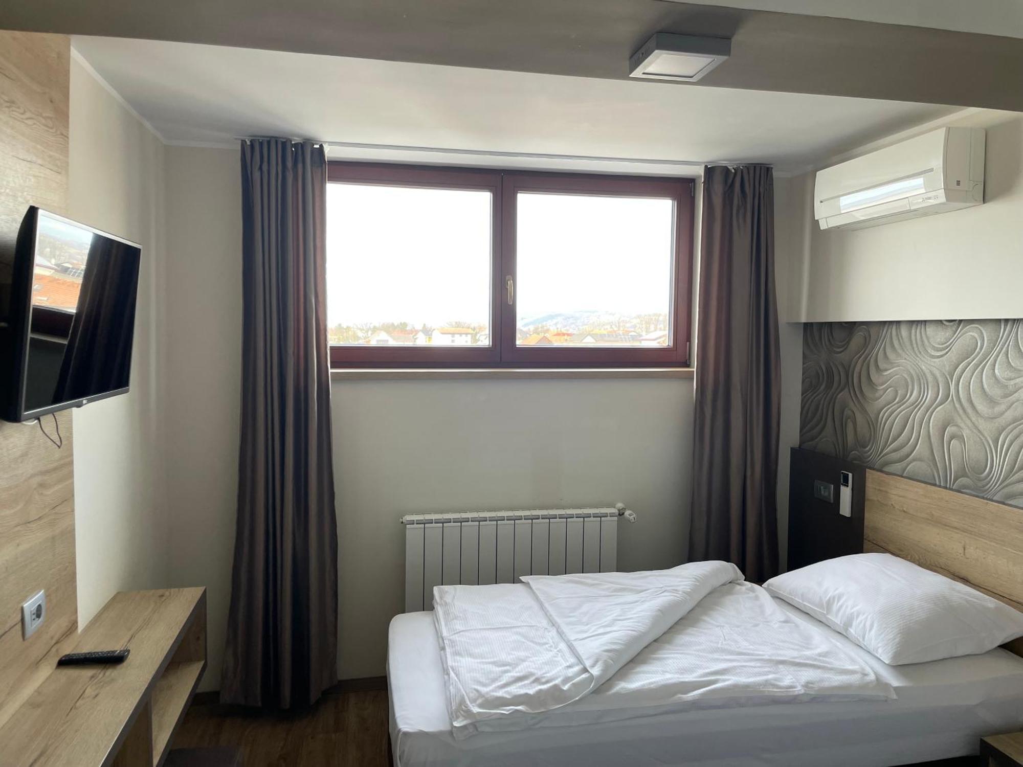 Hotel Roskar Птуй Экстерьер фото